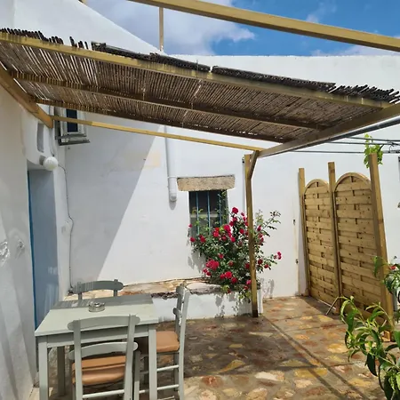 Kamaraki Grande Aroniadika *